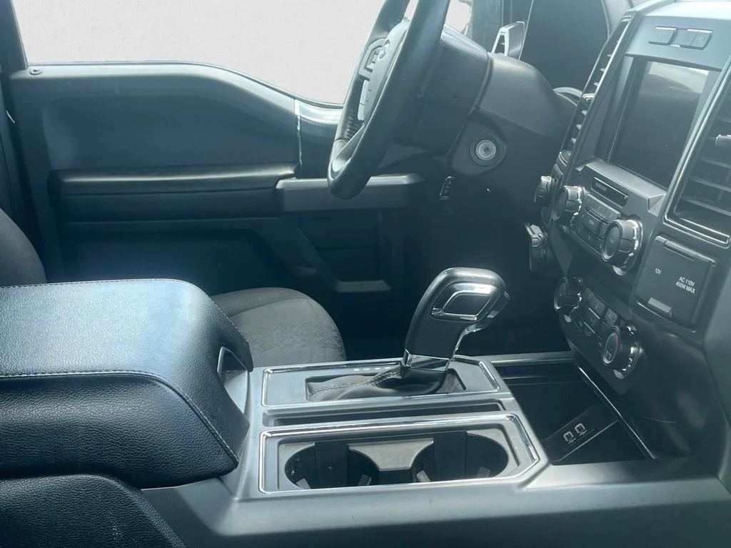 Used 2020 Black Ford XLT image 6