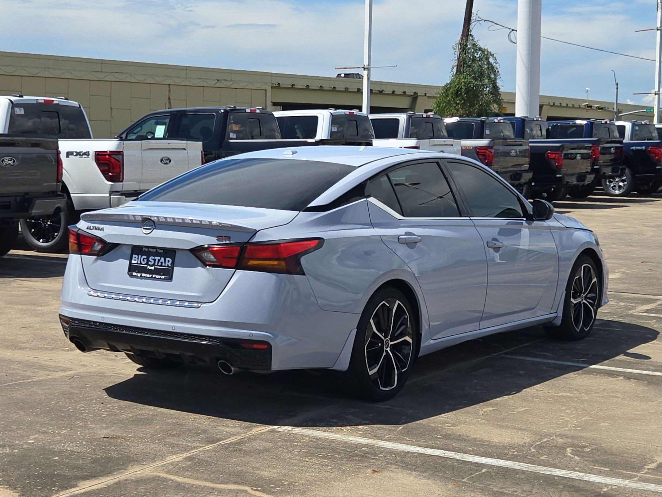 Used 2023 Gray Sky Pearl Nissan 2.5 SR image 3
