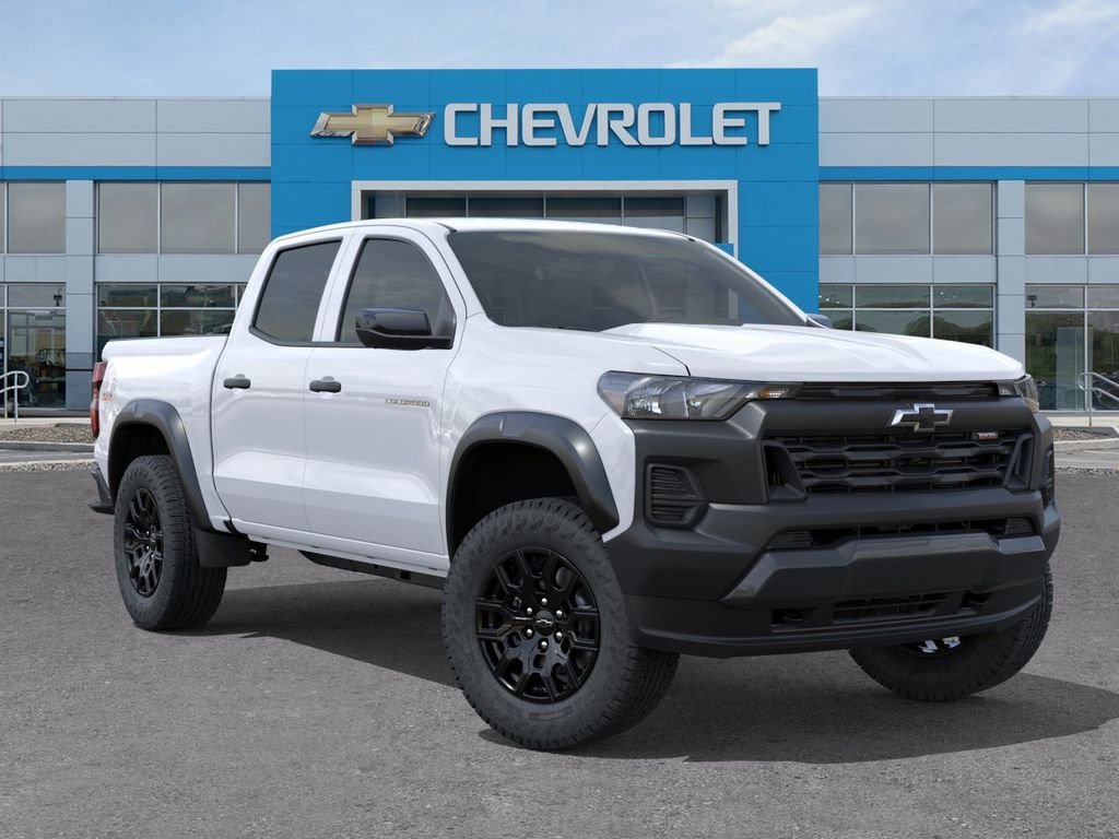 New 2026 Summit White Chevrolet Trail Boss image 7
