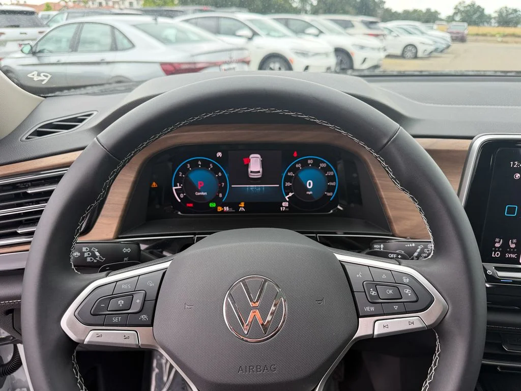 New 2026  Volkswagen 2.0T SE w/Technology image 15