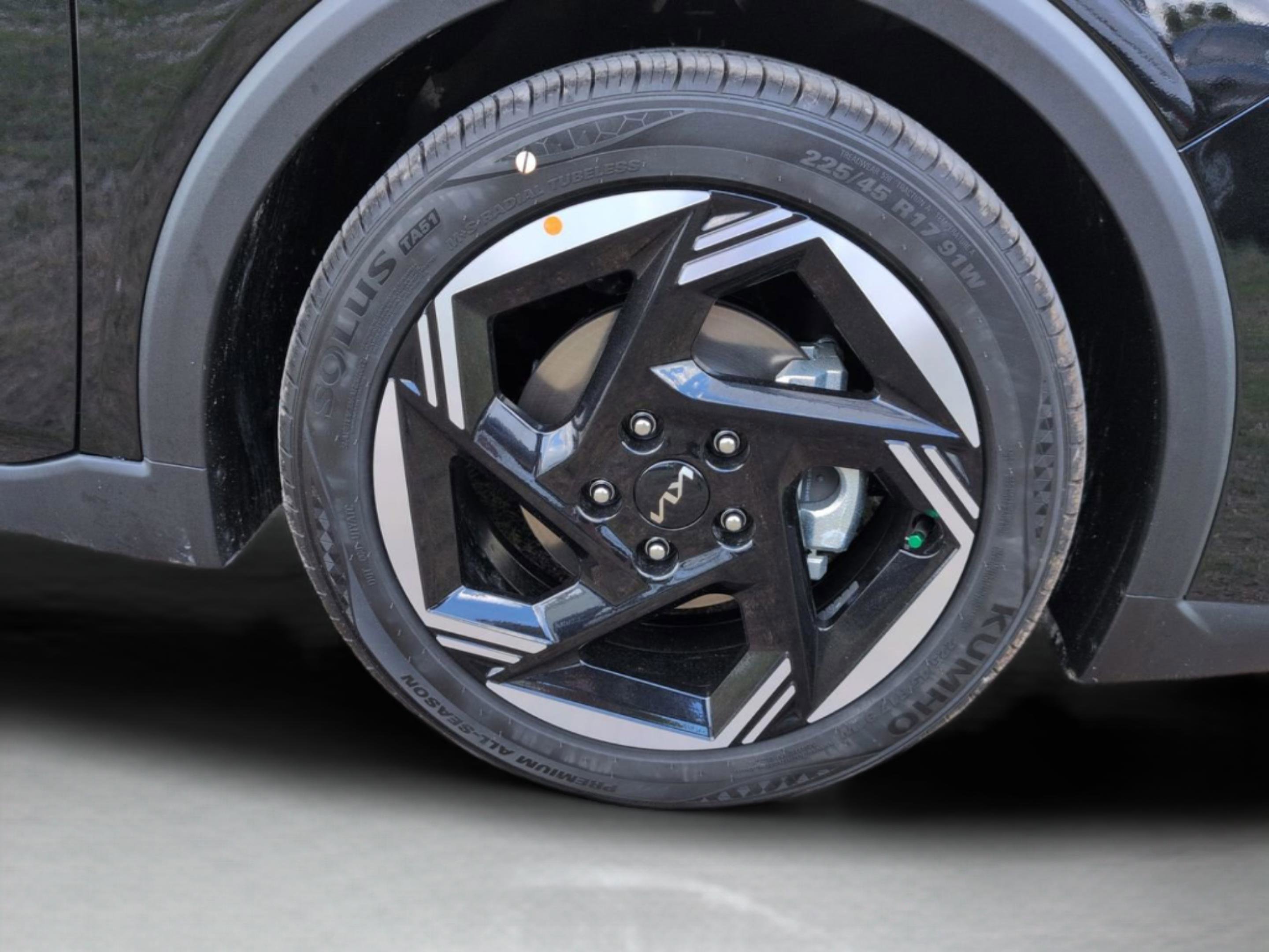 New 2026 Aurora Black Pearl Kia EX image 28