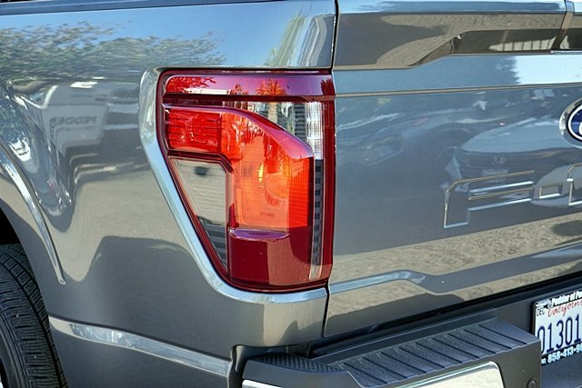 Used 2024 Gray Ford XLT image 7