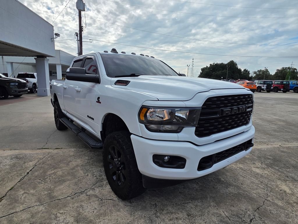 Used 2022 White Ram Big Horn image 9
