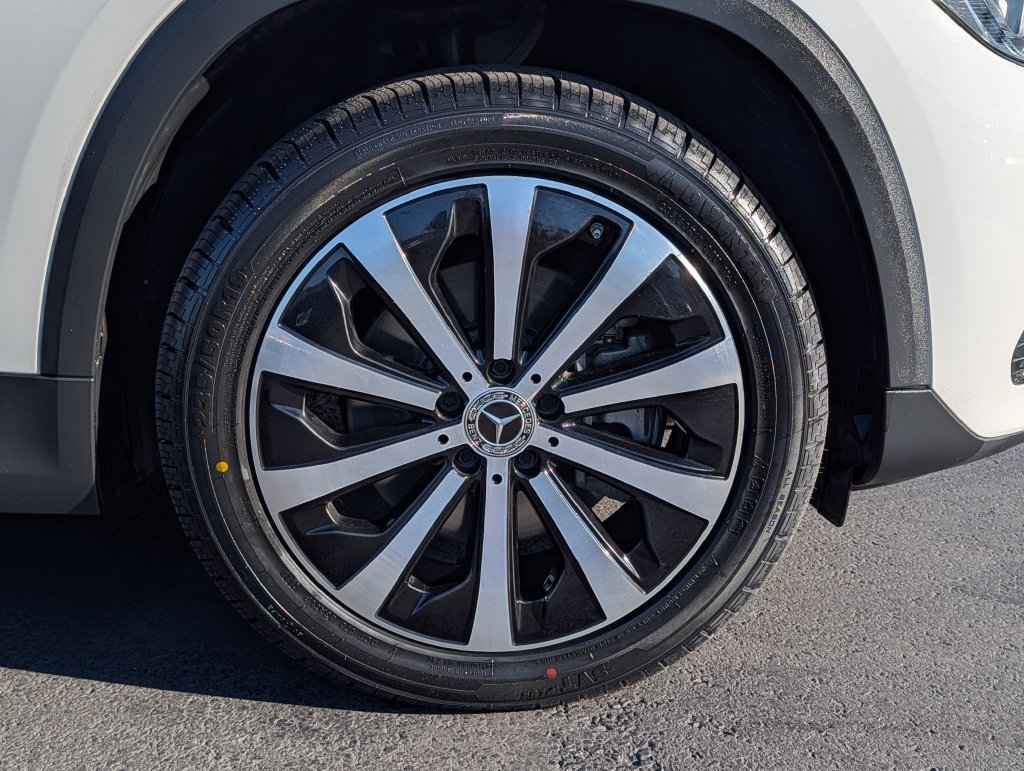 Used 2021  Mercedes-Benz GLA 250 image 8