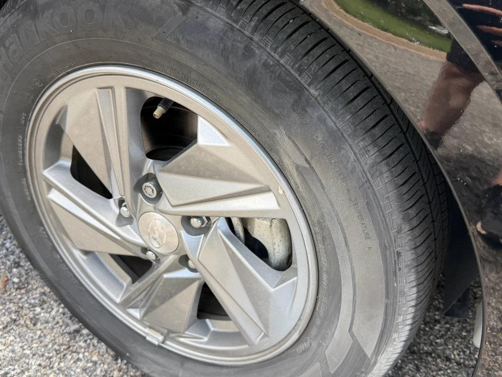 Used 2025 Abyss Black Hyundai SE image 8
