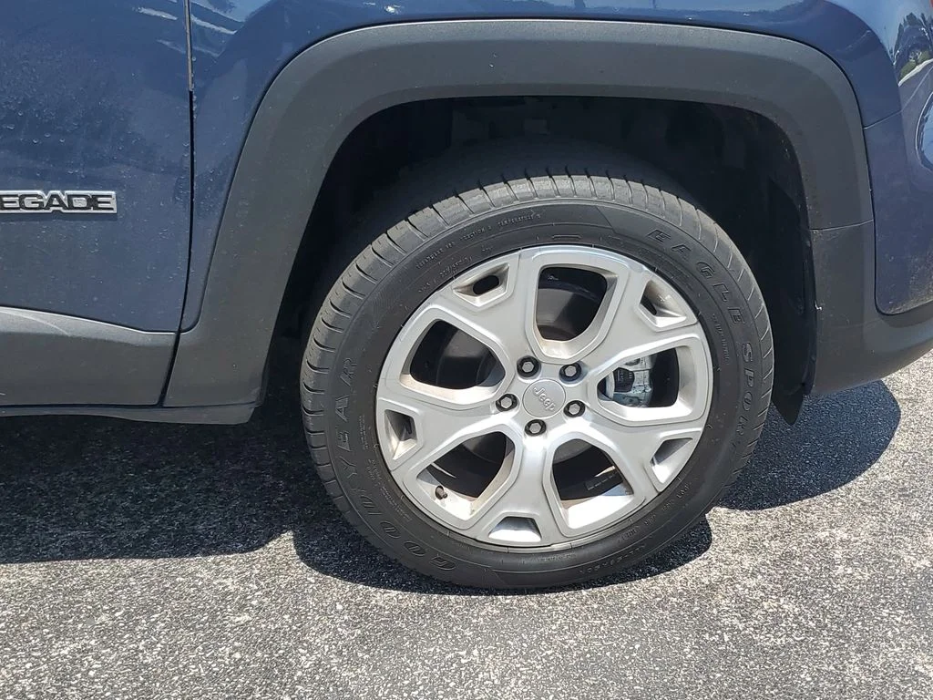 Certified Used 2022 Blue Jeep Limited image 6