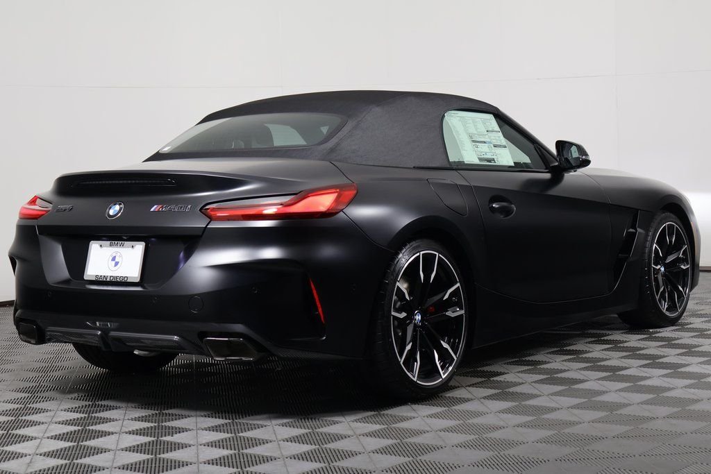 New 2026 Frozen Black II Metallic BMW sDrive M40i image 2