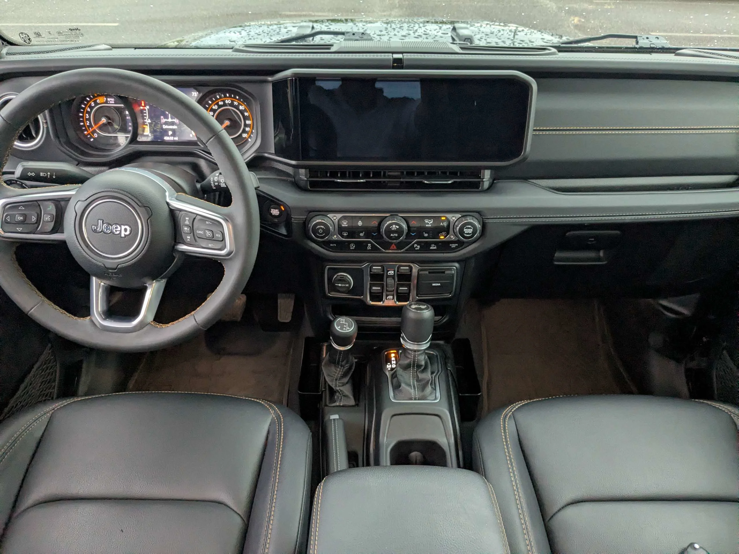 2024 Jeep Wrangler 4-Door Sahara - Photo 17