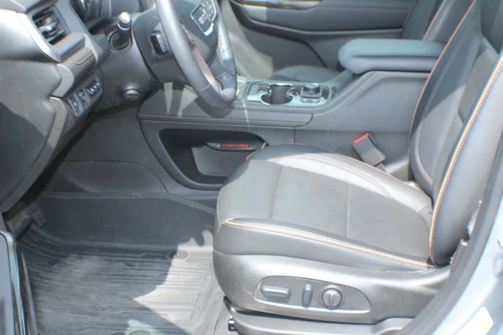 2023 GMC Acadia AT4 - Photo 13