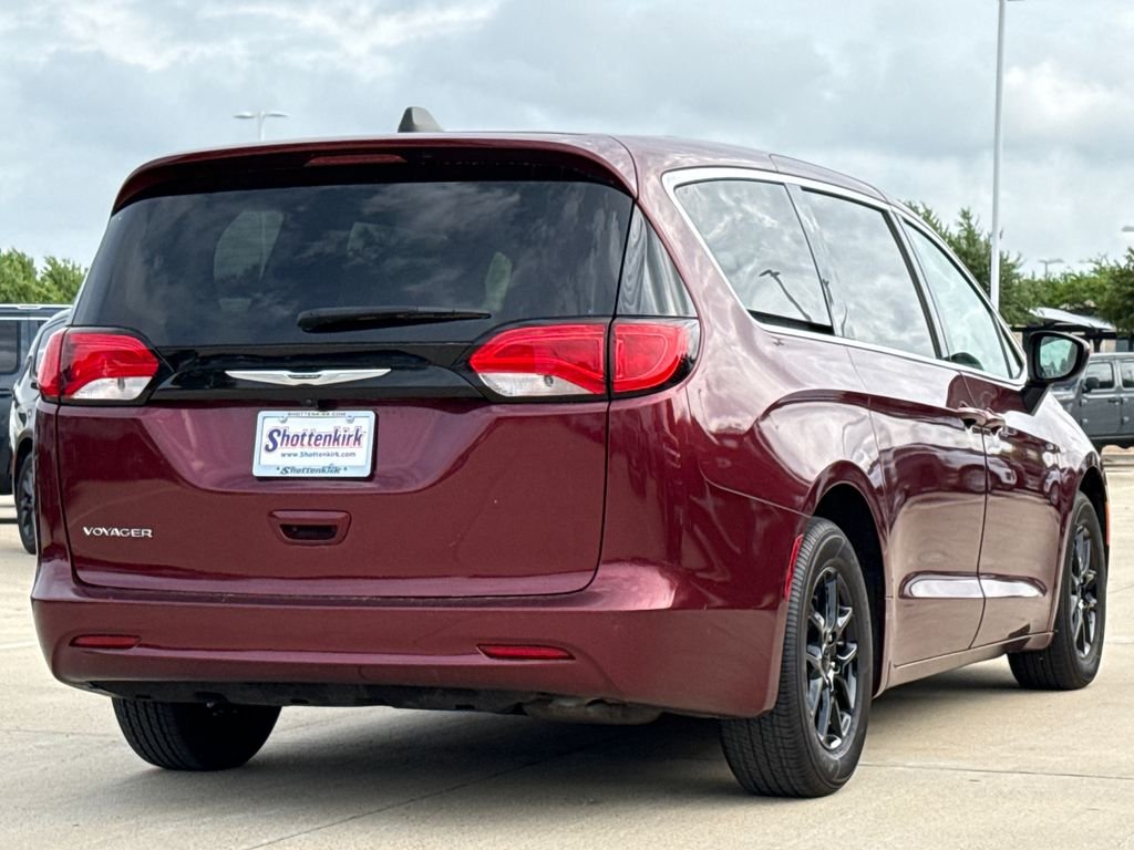 Used 2023 Red Chrysler LX image 8