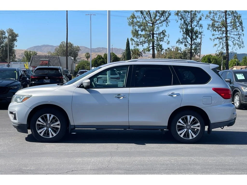 Used 2017 Brilliant Silver Metallic Nissan SV image 2