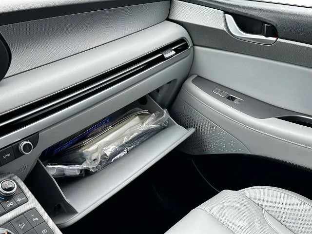 Used 2023 Silver Hyundai SEL image 36
