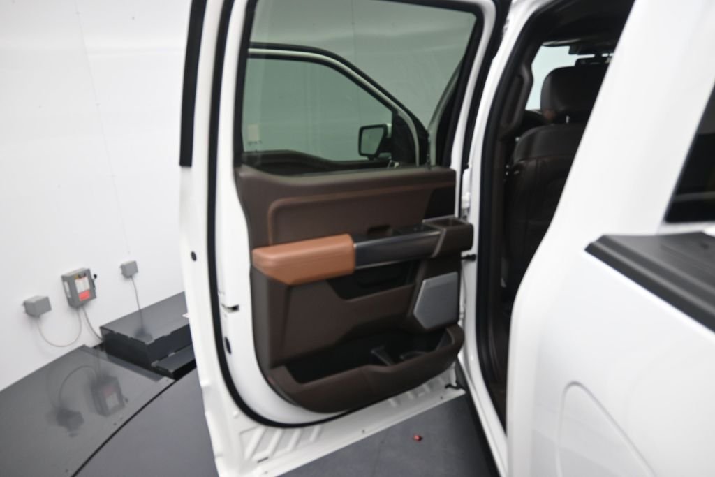 New 2026 Star White Metallic Tri-Coat Ford King Ranch® image 31