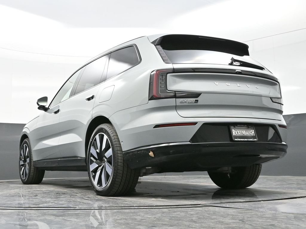2025 Volvo EX90 Ultra - Photo 12