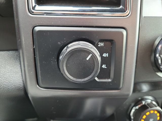 Certified Used 2020 Oxford White Ford XLT image 19