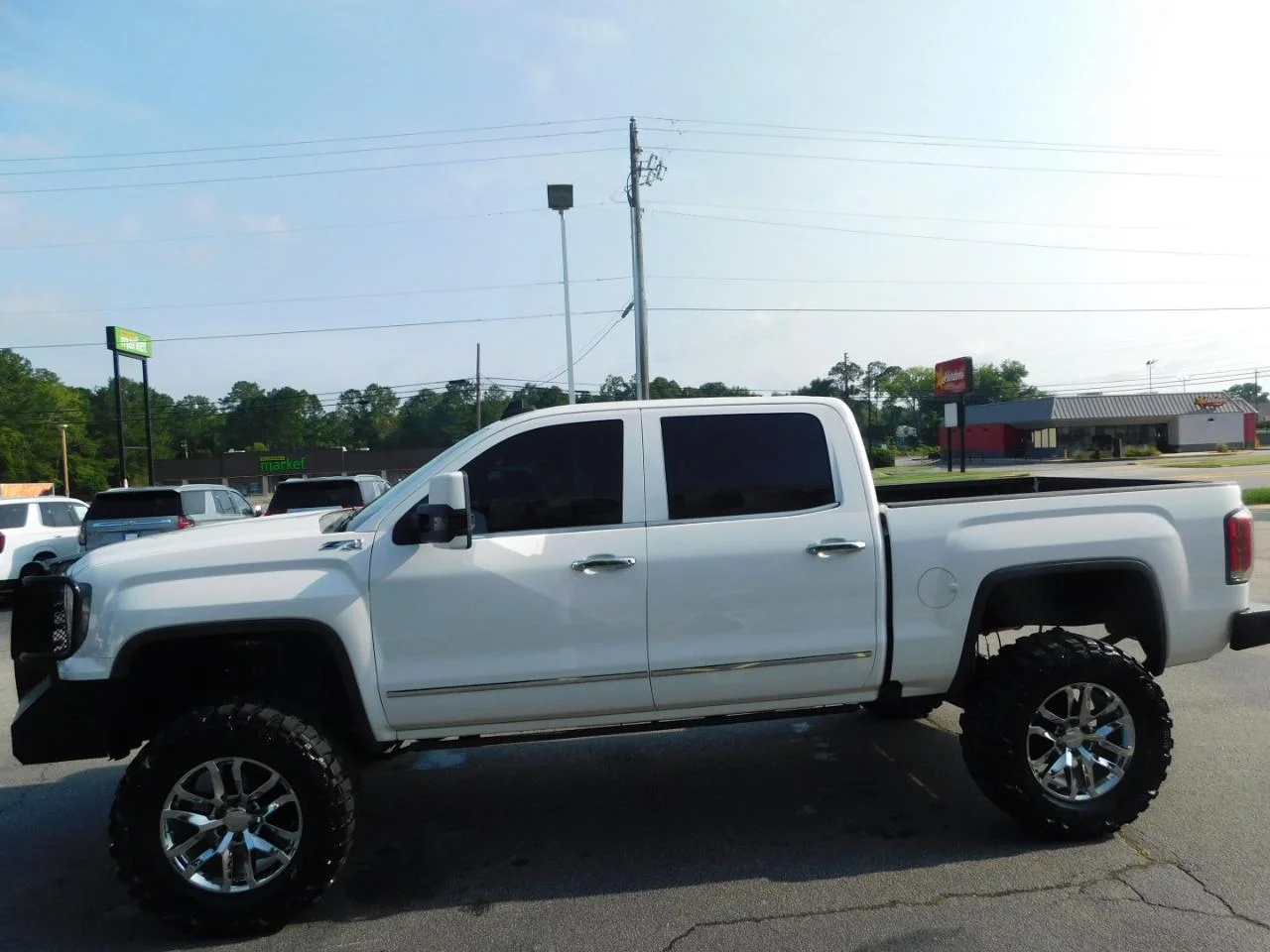 Used 2016 White GMC 4WD Crew Cab 143.5 in SLT image 5