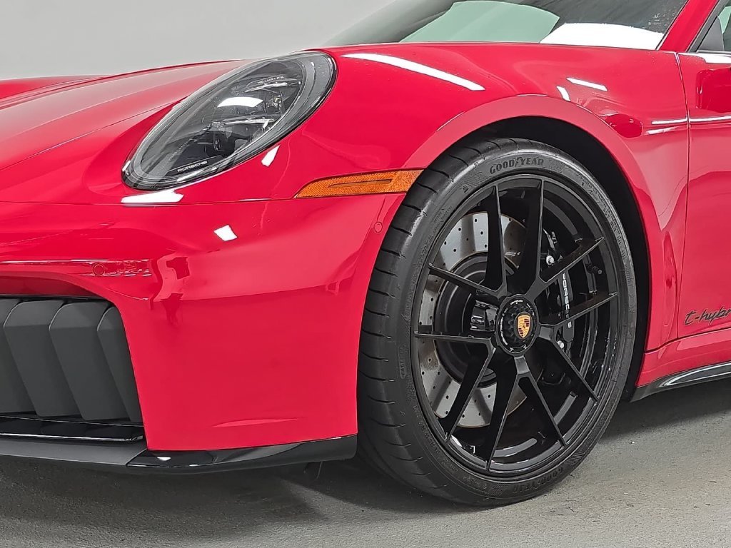 Used 2025  Porsche Carrera GTS Cabriolet image 11
