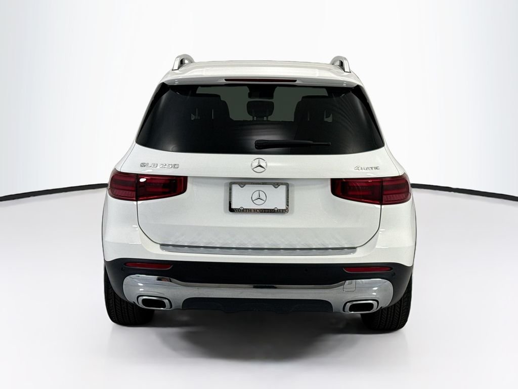 Used 2026 Polar White Mercedes-Benz GLB 250 image 6