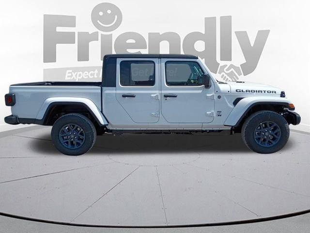 New 2026 Bright White Clear-Coat Exterior Paint Jeep 85th Anniversary Edition image 4