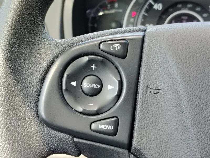 Used 2014  Honda LX image 22