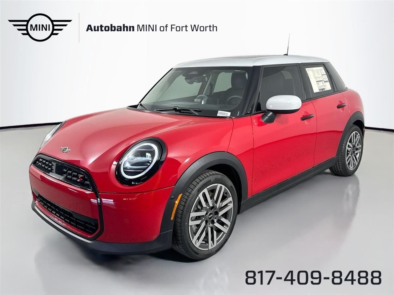 2025 MINI Hardtop Cooper S Signature's photo
