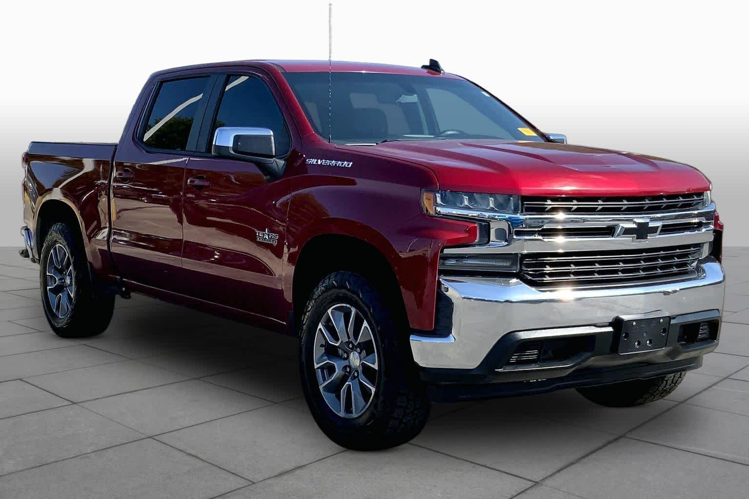 Used 2019 Cajun Red Tintcoat Chevrolet LT image 3