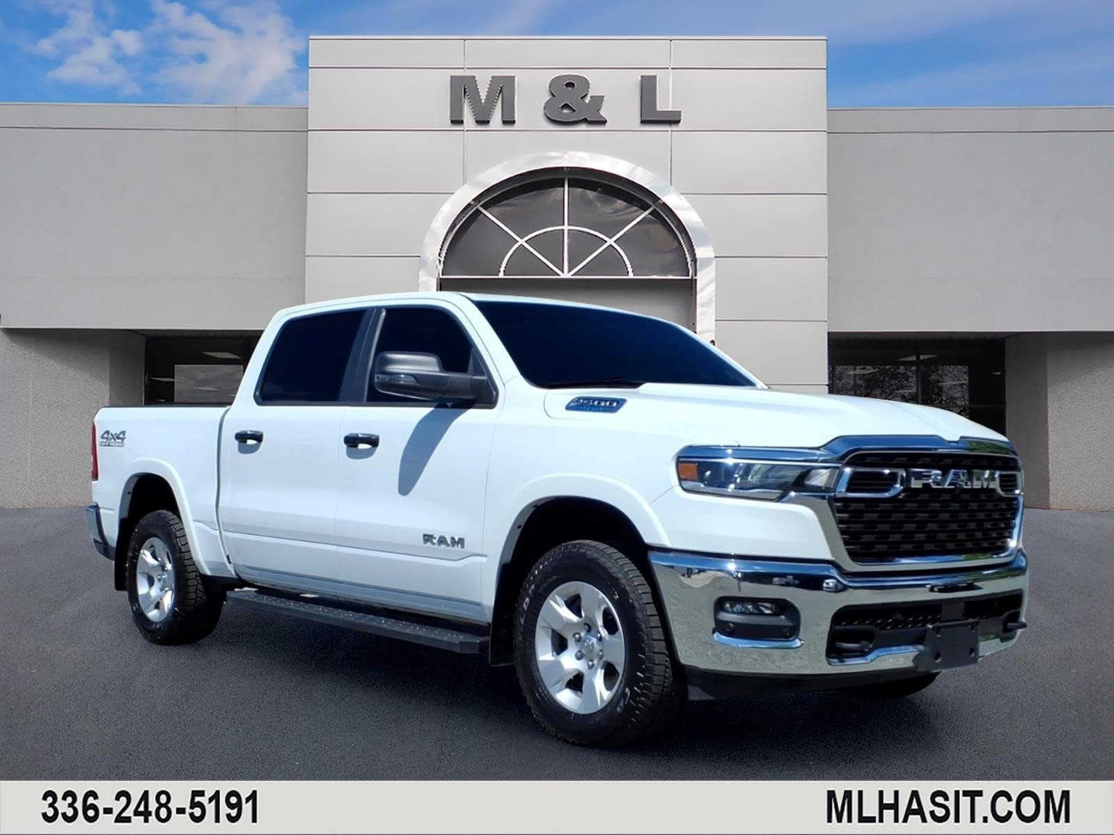 2025 RAM 1500 Big Horn/Lone Star 4x4 Crew Cab 5'7's photo