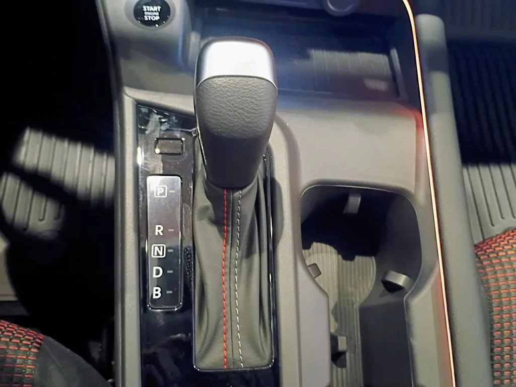 New 2026 Energetic Ember / Super Black Two-tone Nissan SR image 18