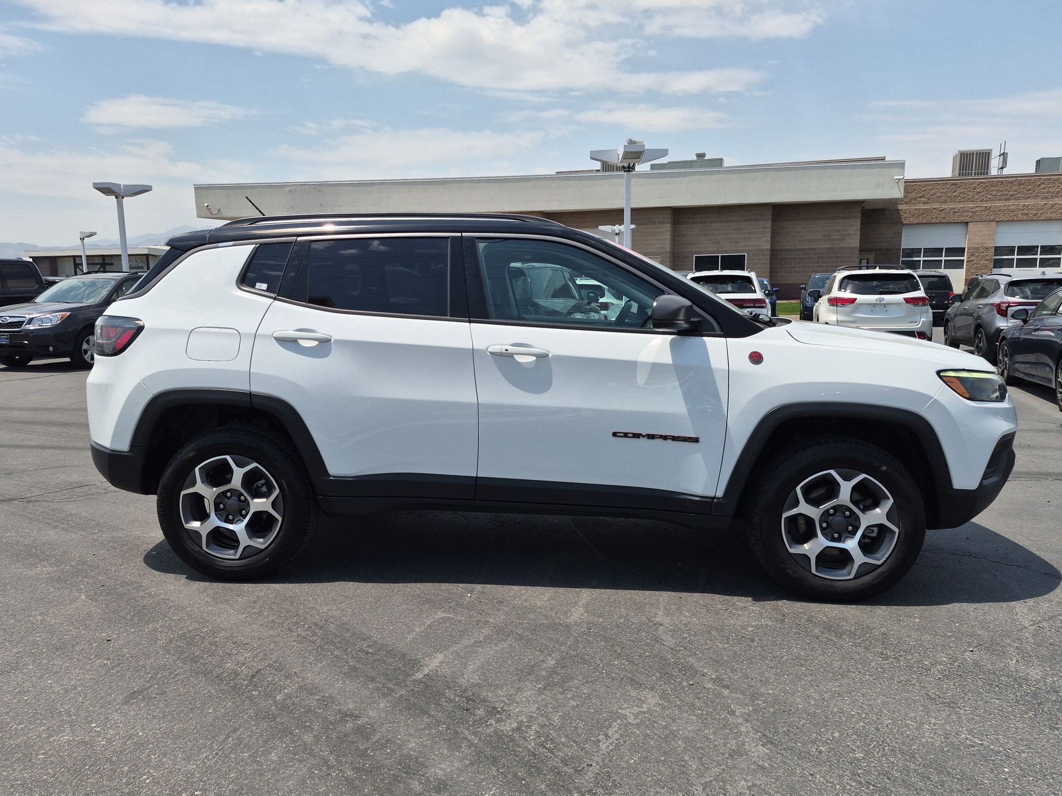 Certified Used 2022 Bright White Clearcoat Jeep Trailhawk image 7