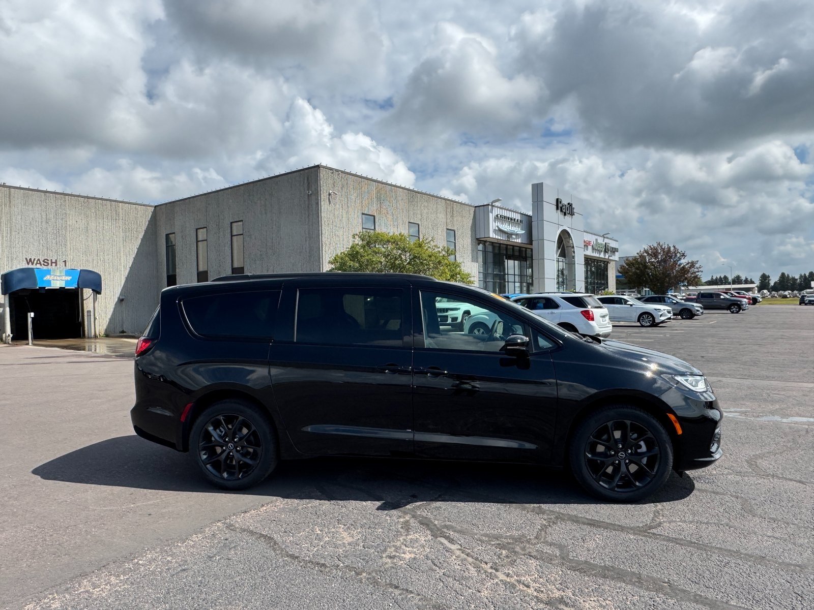 2026 Chrysler Pacifica Limited