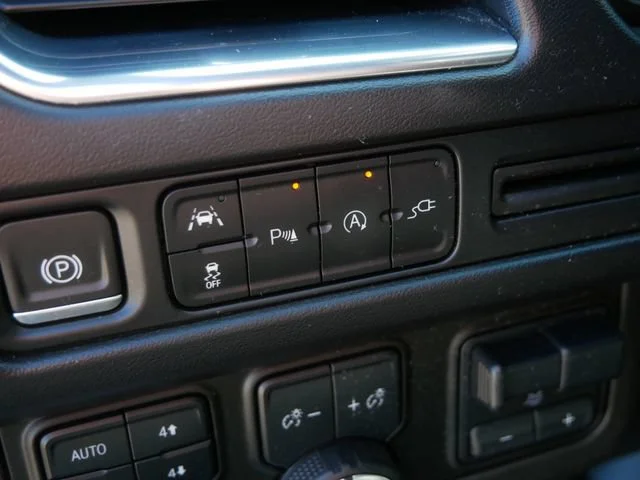 2021 Chevrolet Tahoe LT - Photo 24