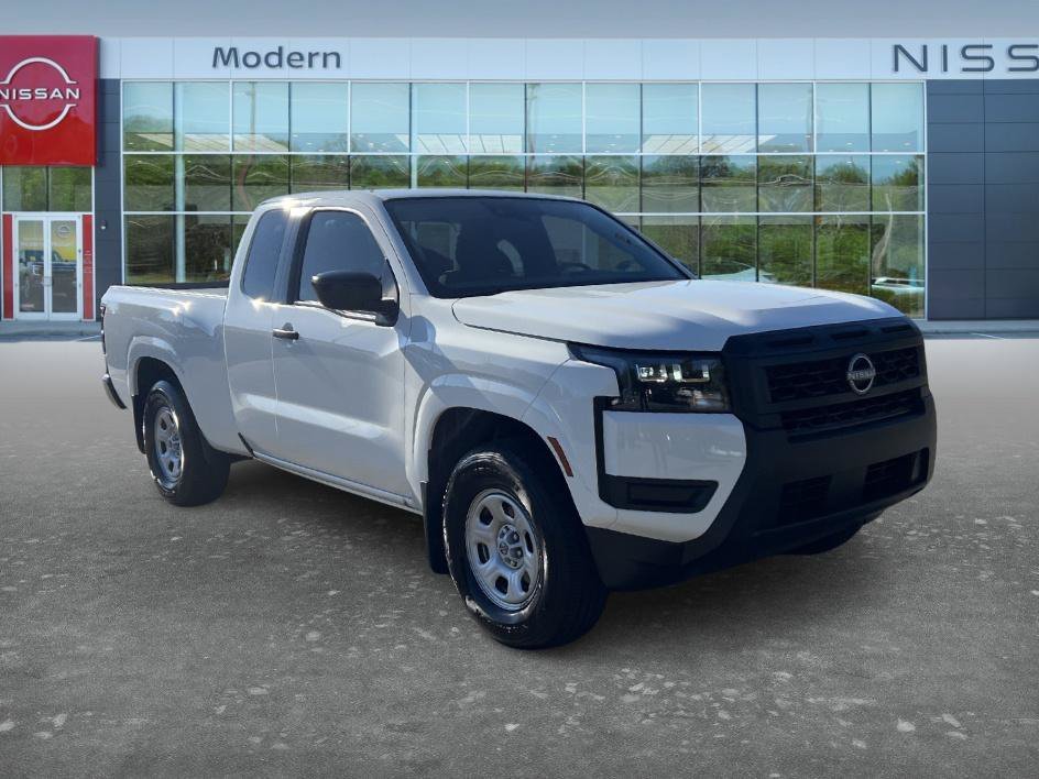 Used 2026 Glacier White Nissan S image 3