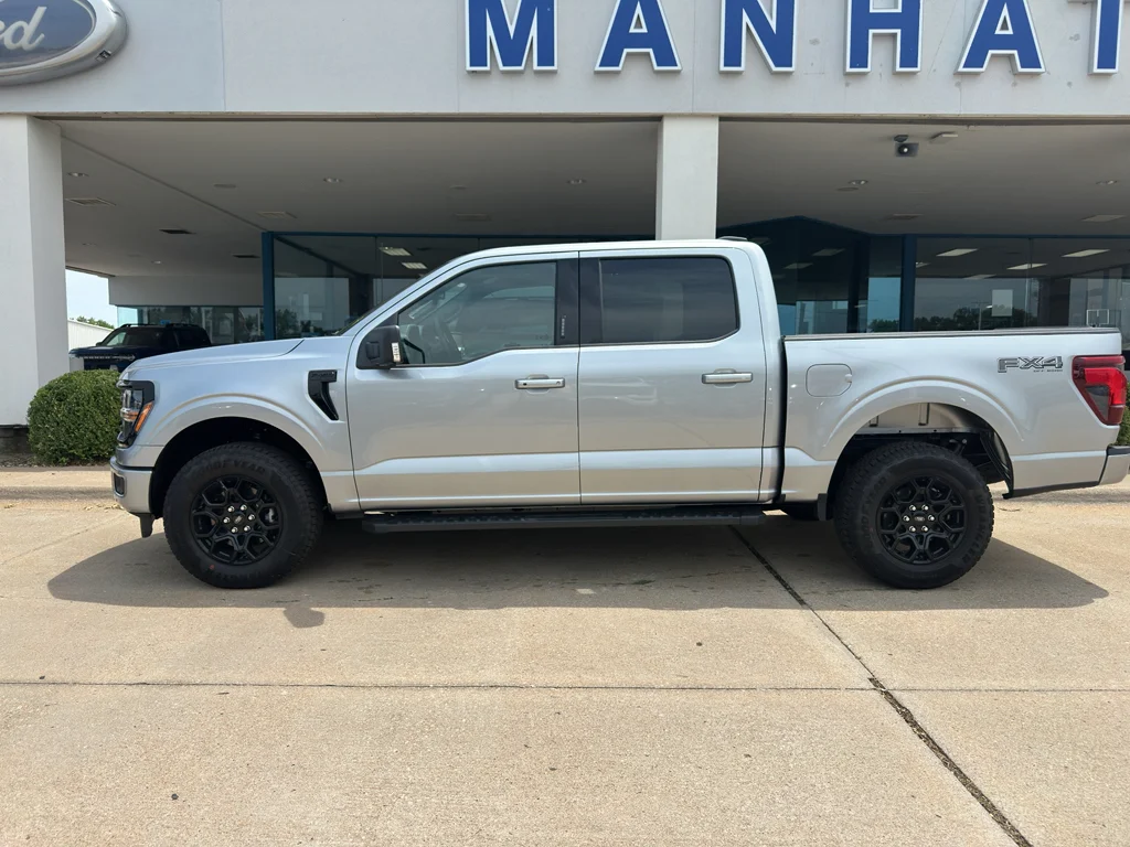 New 2026 Iconic Silver Metallic Ford XLT image 4