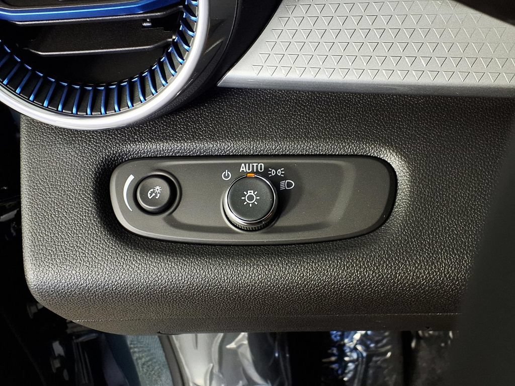 2026 Chevrolet Trax LT - Photo 24