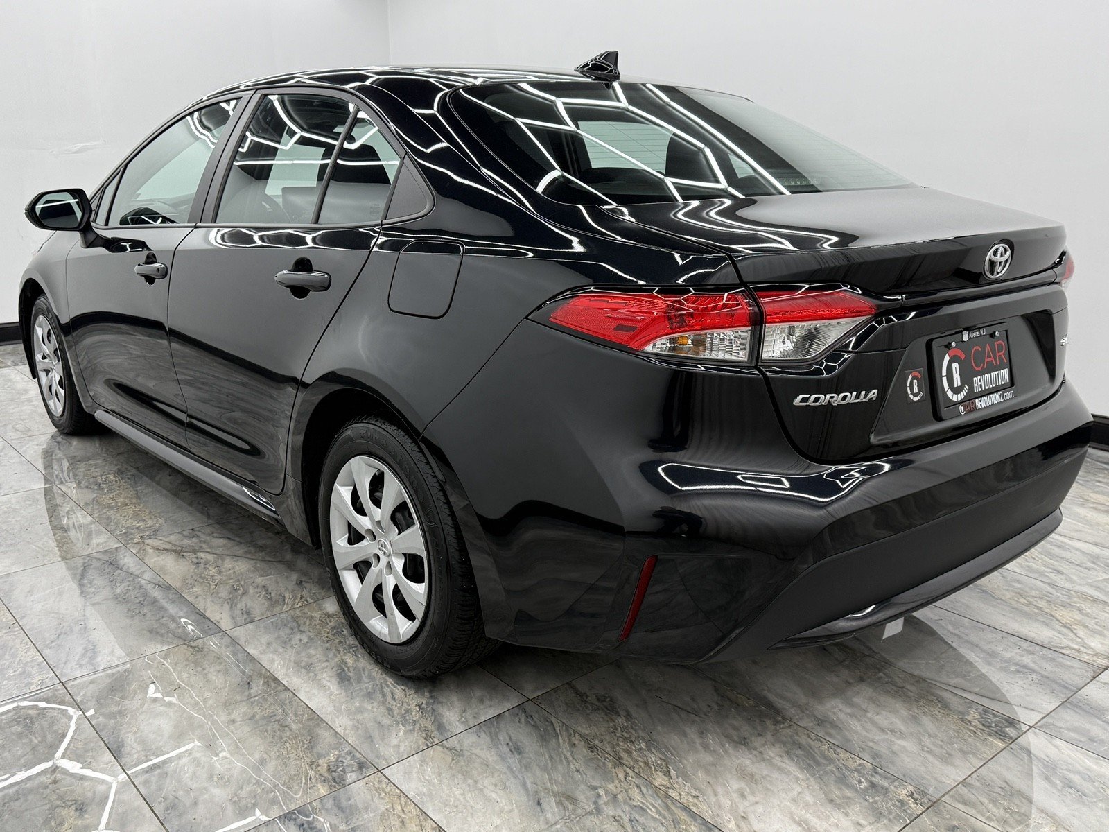 2022 Toyota Corolla LE photo 4