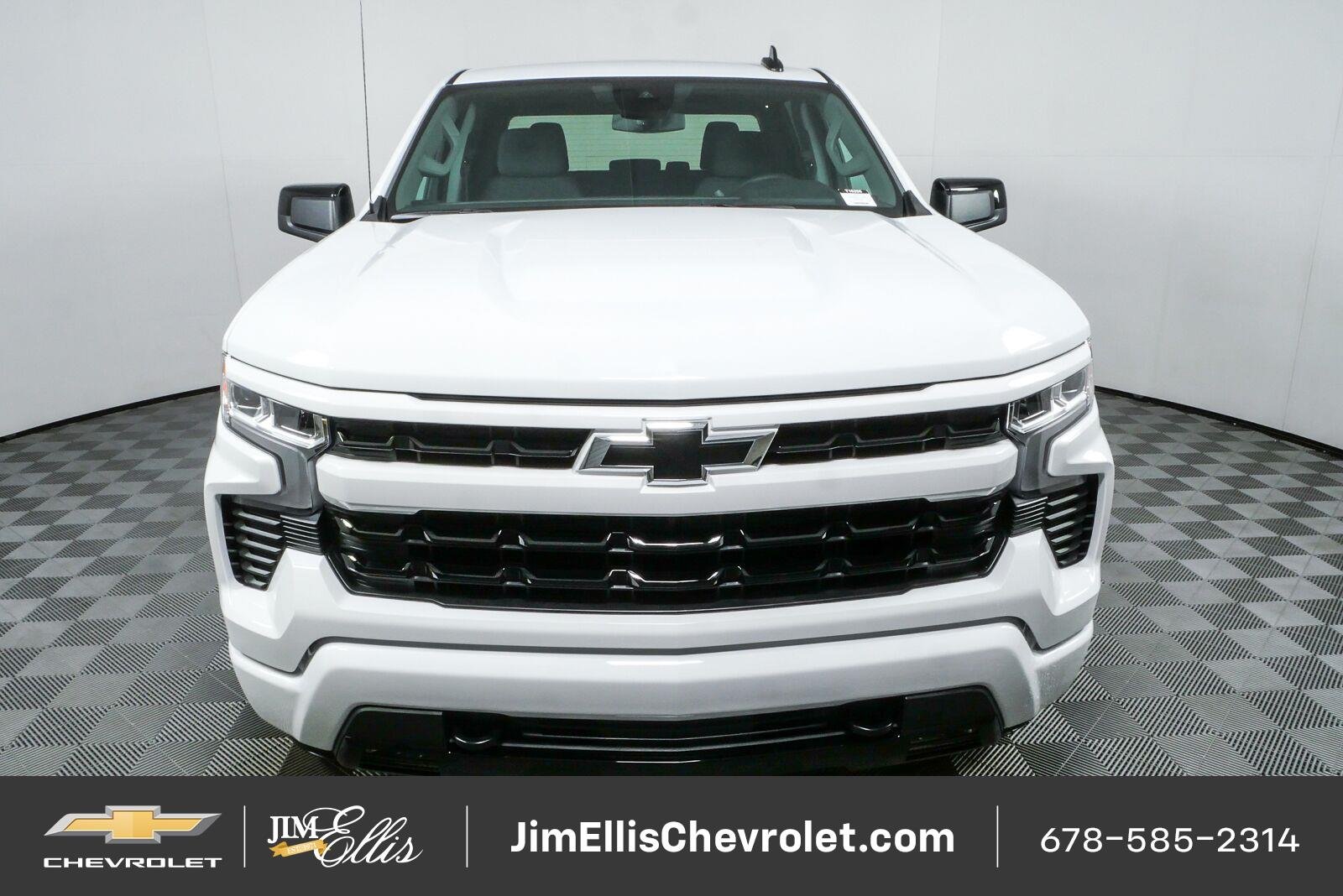 New 2026 Summit White Chevrolet RST image 25