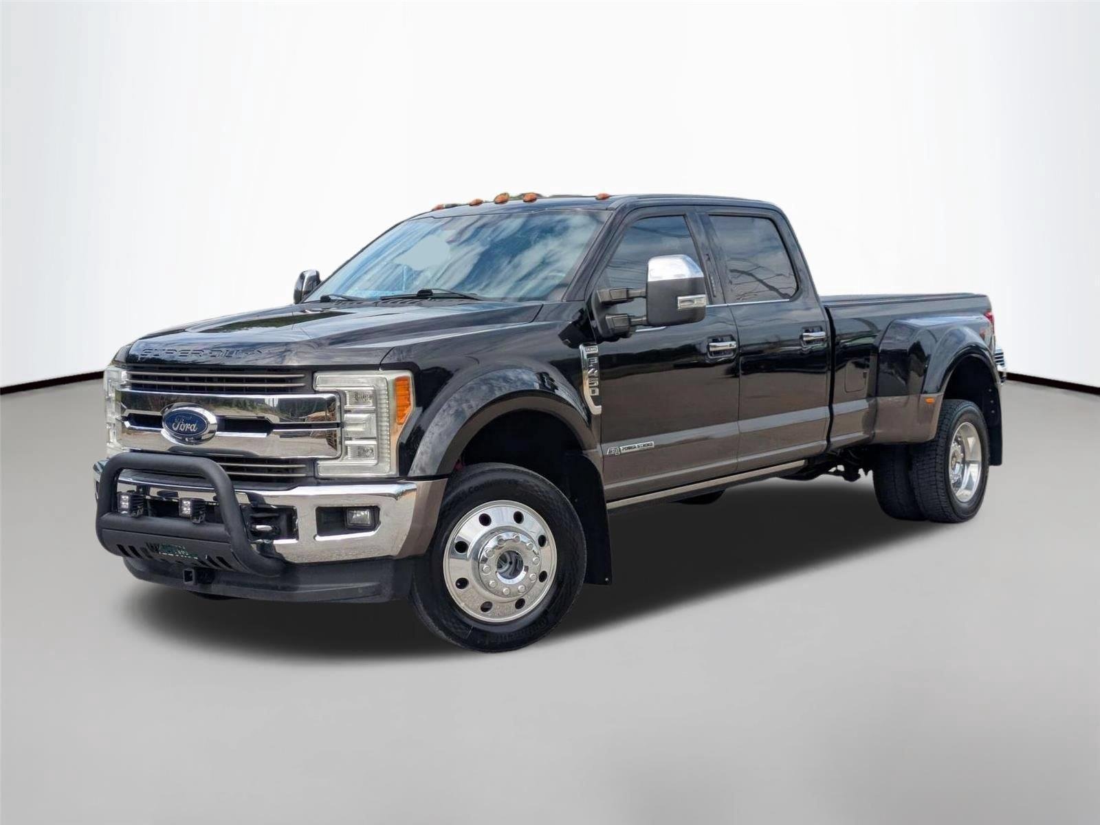 Used 2017 Shadow Black Ford King Ranch image 1
