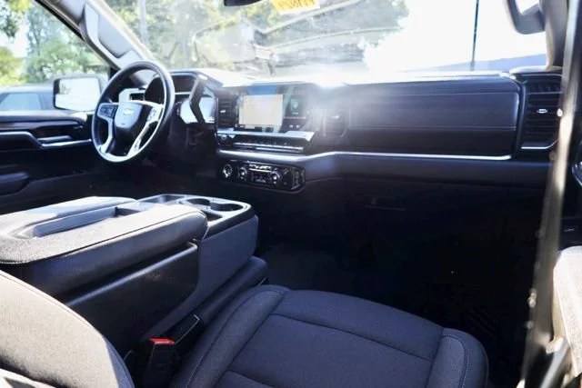 Used 2024 Dark Ash Metallic Chevrolet LT (2FL) image 10