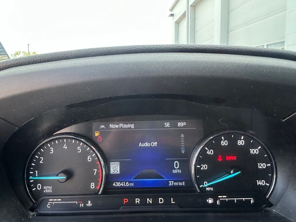 Used 2022 White Ford XLT image 16