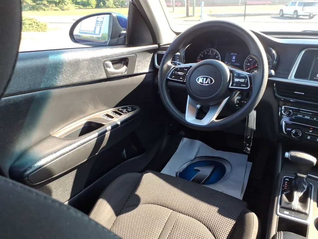 Used 2019 Blue Kia LX image 20