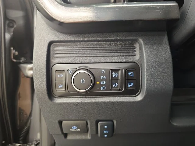 New 2027 Carbonized Gray Metallic Ford F-350® Lariat® image 40