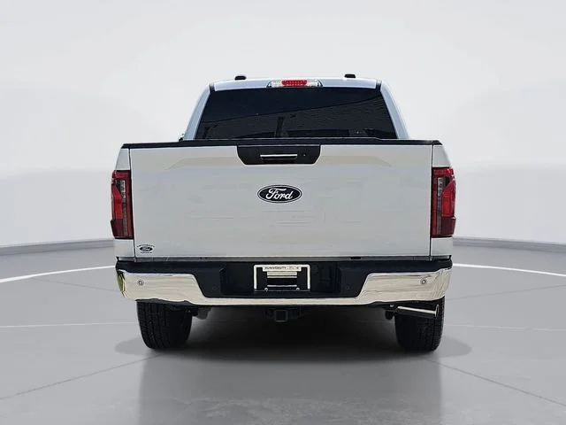 Used 2024 White Ford XLT image 4