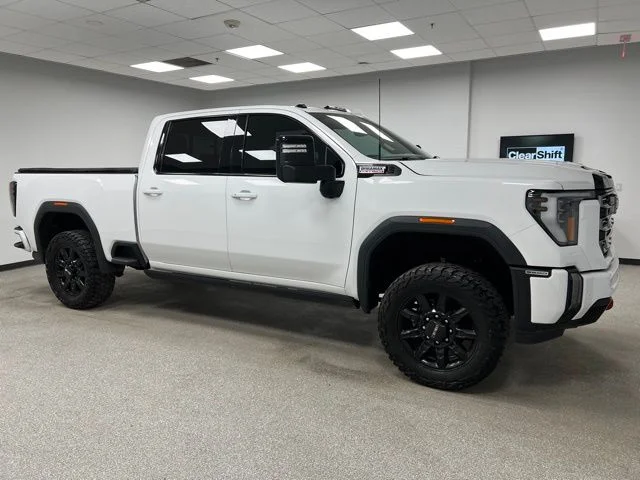 Used 2024 White GMC AT4 image 12