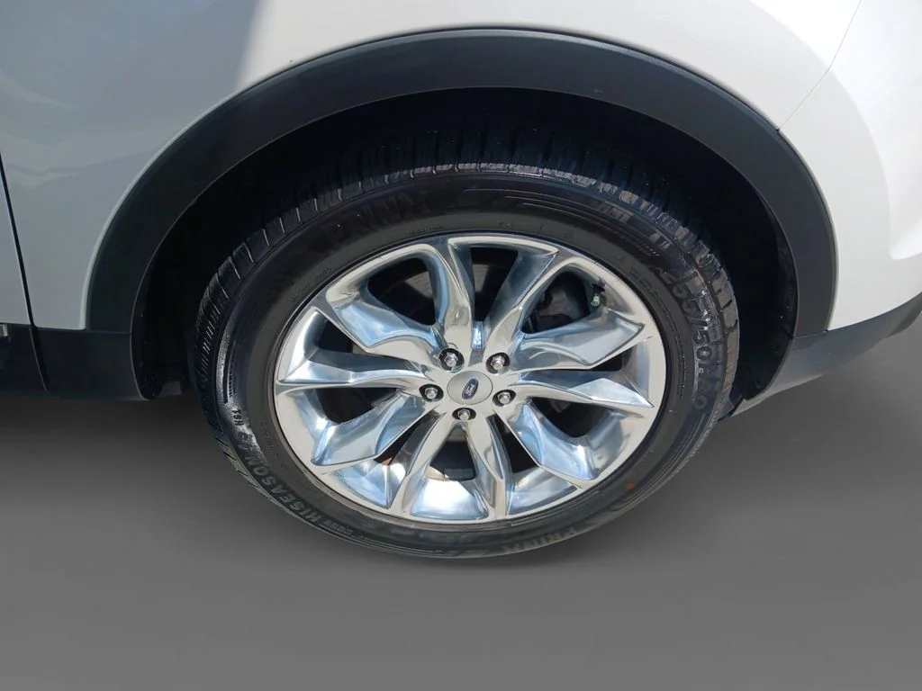 Used 2015 White Ford XLT image 16
