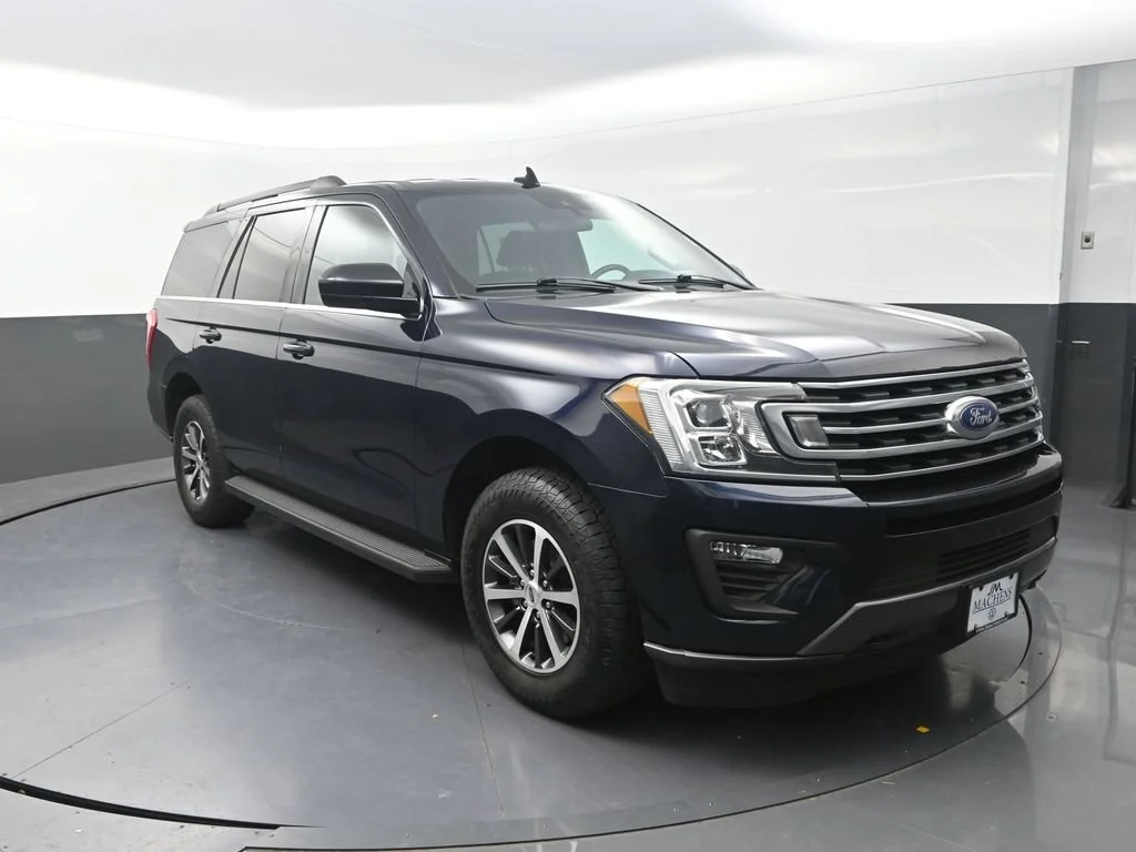 Used 2021 Blue Ford XL image 31