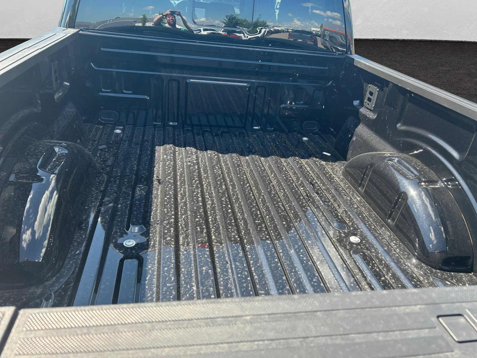 New 2026 Agate Black Metallic Ford XLT image 10