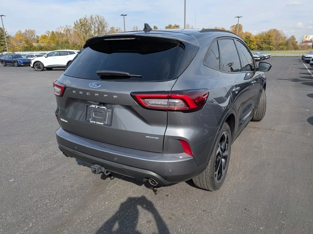 Used 2023 Gray Metallic Ford ST-Line Select image 7