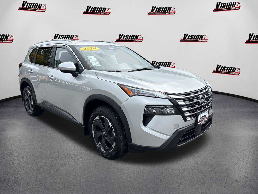 Used 2024 Silver Nissan SV image 2