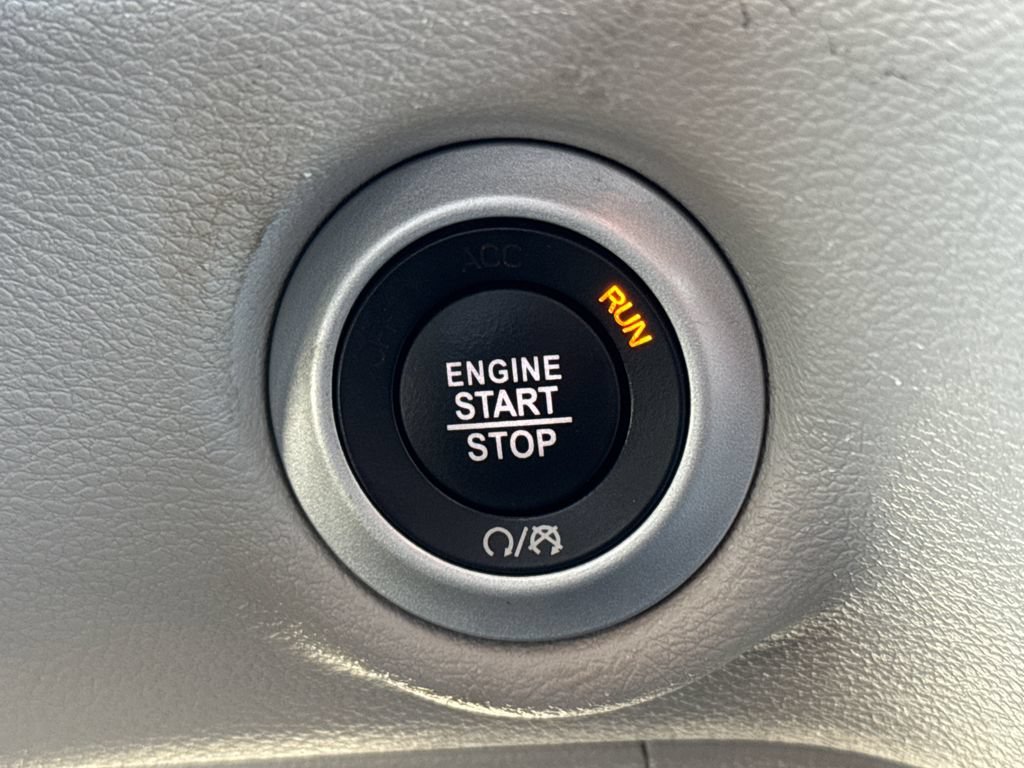 Used 2024 White Chrysler Touring L image 25
