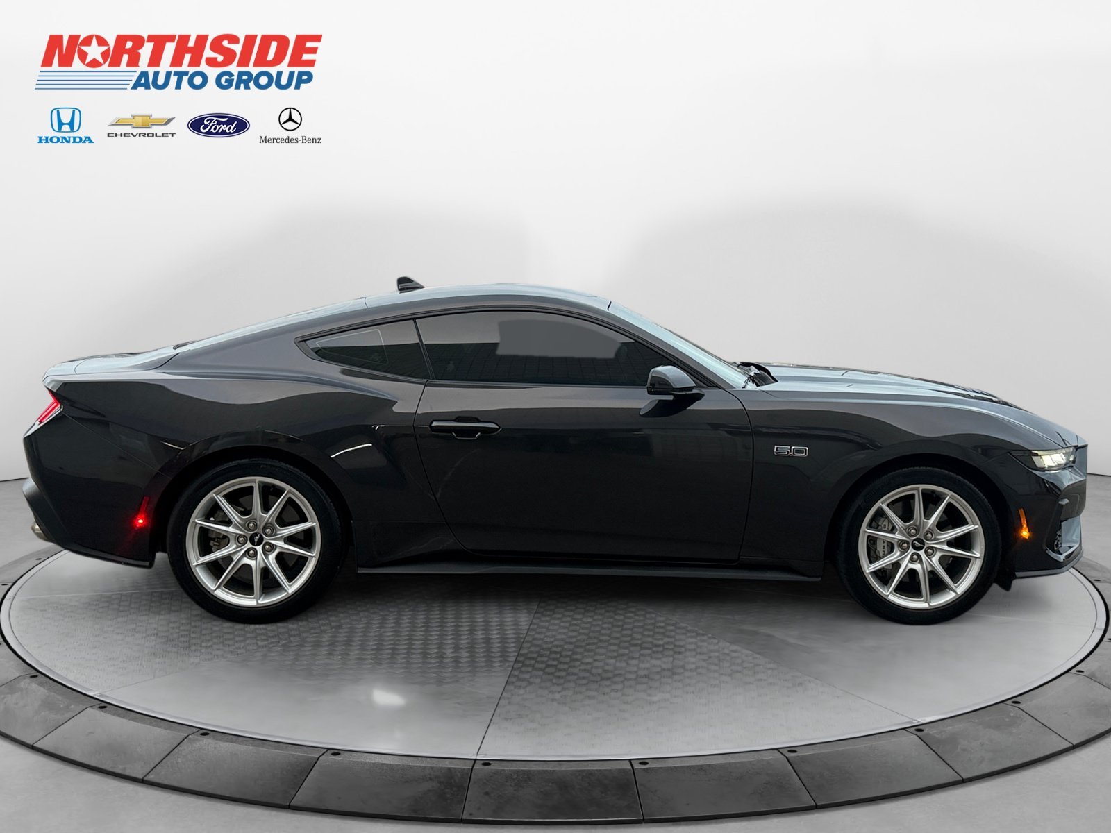 Used 2024 Dark Matter Gray Metallic Ford GT Premium image 8